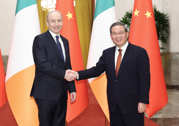 李强同爱尔兰总理马丁会谈.jpg