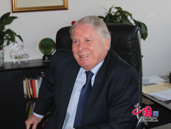 Deutschland will China als Partner helfen, seiner Verantwortung gerecht zu werden und Respekt vor internationalen Spielregeln zu zeigen, so Deutschlands Botschafter Dr. Michael Schaefer im Gespräch mit China.org.cn.